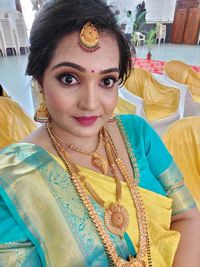 review-Beauty Stylist Sneha Shetty