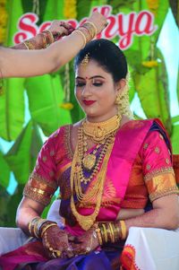 review-Beauty Stylist Sneha Shetty