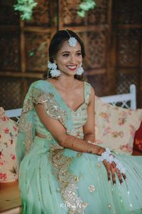 review-Beauty Stylist Sneha Shetty