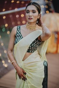 review-Beauty Stylist Sneha Shetty