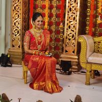 review-Beauty Stylist Sneha Shetty