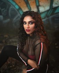 review-Beauty Stylist Sneha Shetty