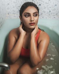 review-Beauty Stylist Sneha Shetty