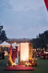 review-Knot & Celebrate