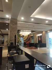 review-Tivoli Royal Palace