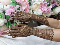 review-image-2-Henna by Reshma