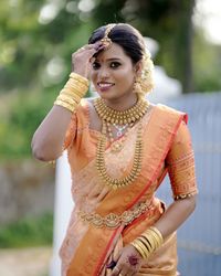 review-Lakshmi Bridal Make Up