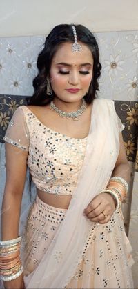 review-Unnati Khatri MUA