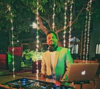 review-Dj Vinz