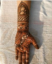 review-Jaipuri Mehndi Art