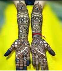 review-image-0-Raj Rajput Mehendi Artist