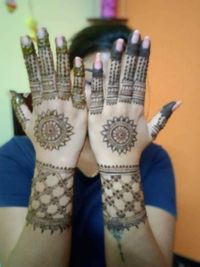 review-image-1-Poophana's Mehndi Art