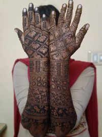 review-image-0-Poophana's Mehndi Art