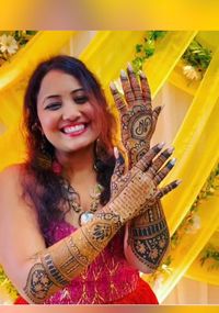 review-image-0-Shivam Mehandi Artist