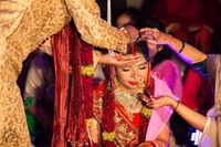 review-Wedding Moments
