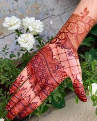 review-image-1-Preet Mehndi Art