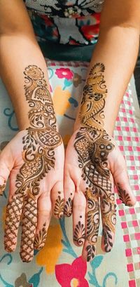 review-image-0-Sakshi's Mehendi Art