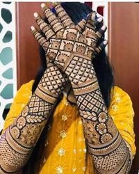 review-Sanjana Mehandi Art