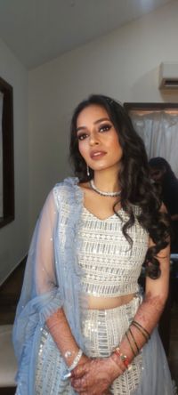 review-Makeup by Priya Pathak