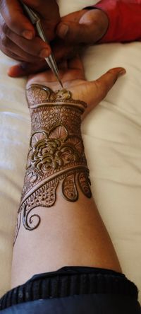 review-Krishna Mehandi Art