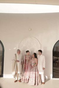 review-FourFold Pictures
