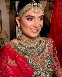 review-Makeup by Naishaa