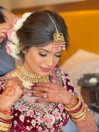 review-Vedika Heda