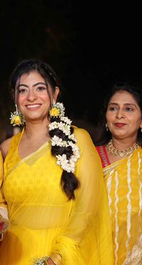 review-Riya Taneja Makeup