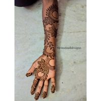 review-Siri Mehendi Designs