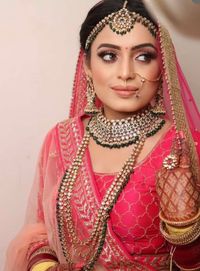 review-Simran Khanna Makeovers