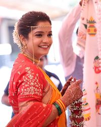 review-Wing It With Ayushi