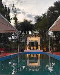 review-Unique Events