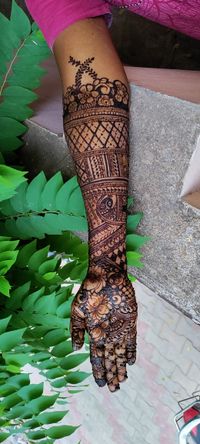 review-Ajuraj's Henna