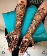 review-image-0-Mehendi by Rukshita