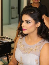 review-image-0-Shades Makeup by Shrinkhala