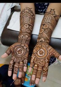 review-image-0-Akash Mehendi Arts