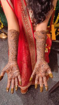 review-image-0-Humeras Mehendi Artistry