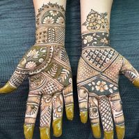 review-Ravi Mehendi Artist