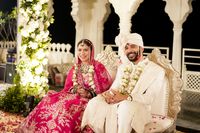 review-Wedding Tellers 