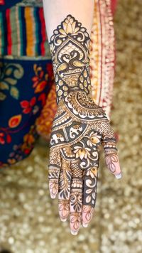review-Shubham Mehndi Artist Lucknow