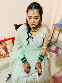 review-image-0-Makeovers by Komal