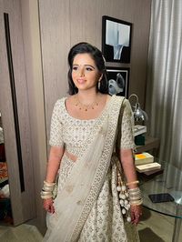 review-Makeovers by Ridhi Verma