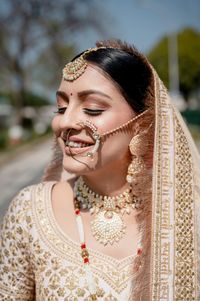 review-Makeovers by Ridhi Verma