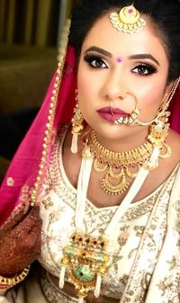 review-Makeovers by Ridhi Verma