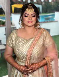 review-Makeovers by Ridhi Verma