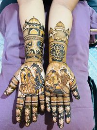 review-image-0-Henna  By Smruti