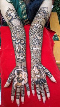 review-image-0-Amar Mehndi Artist