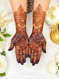 review-Hussaina Mehendi Artist