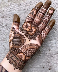 review-image-2-Hussaina Mehendi Artist