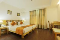 review-Hotel Arch Plaza